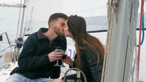 הצעת נישואין ביום האהבה על היאכטה