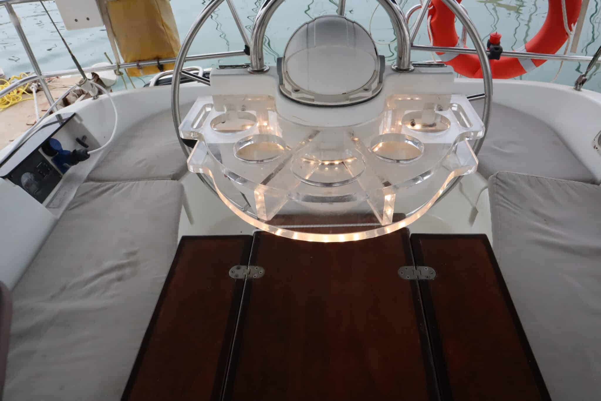 יאכטה לואיז חוץ 03