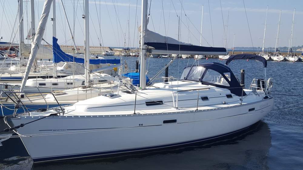 יאכטה לואיז – beneteau oceanis 331